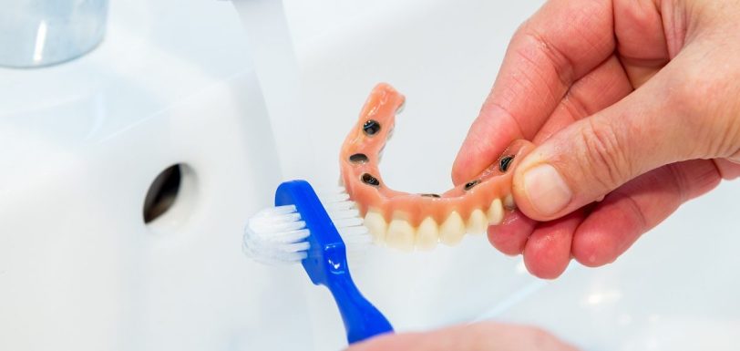 limpeza de prótese dentária